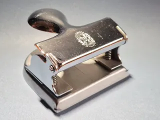 El Casco Taladro M200 + Grapadora M-15