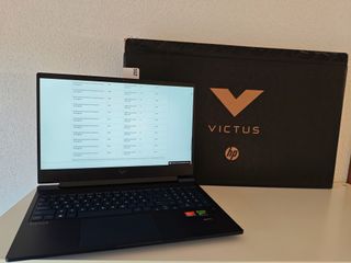 Portátil Gaming HP Victus 16-s0016ns Negro/Azul