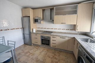 Piso en alquiler en Parque Victoria Eugenia en Málaga