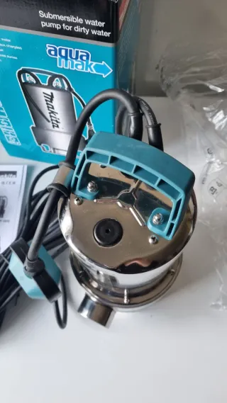 Makita PF0610 Pompa Sommersa Acque scure-chiare