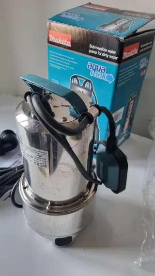 Makita PF0610 Pompa Sommersa Acque scure-chiare