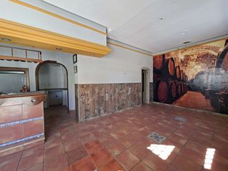 Local comercial en venta en Poniente-Faro en Vélez-Málaga