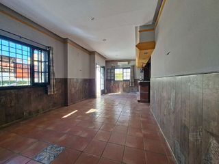 Local comercial en venta en Poniente-Faro en Vélez-Málaga