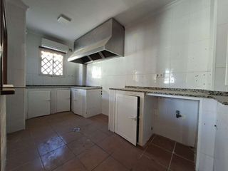 Local comercial en venta en Poniente-Faro en Vélez-Málaga