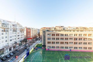 Piso en alquiler en Paseo Constitución - Las Damas en Zaragoza
