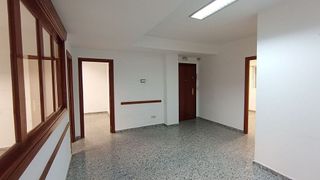 Oficina en alquiler en La Paz en Alcalá de Guadaira
