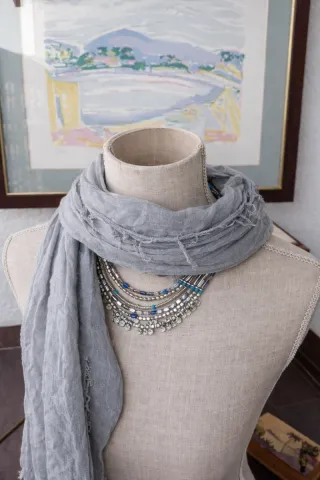 Jarrón de cristal blanco y transparente