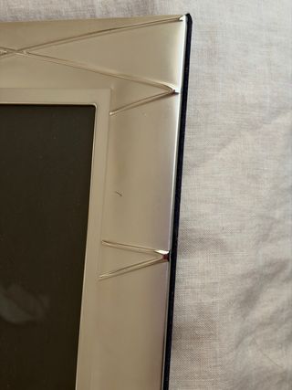 Portafotos plateado diseño moderno medidas 25por20