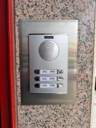 TÉCNICO TELECOMUNICACIONES INSTALACIÓN REPARACIÓN