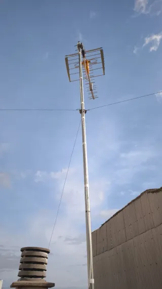 TÉCNICO TELECOMUNICACIONES INSTALACIÓN REPARACIÓN