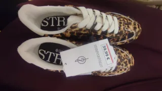 Zapatillas animal print piel