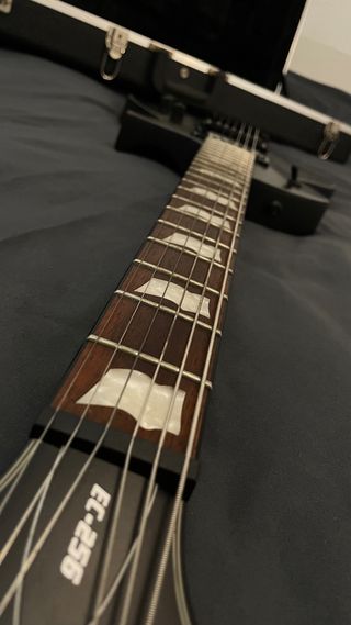 LTD EC-256 Black Satin Guitarra