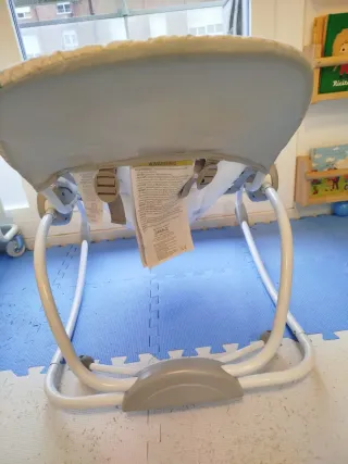 Hamaca Bright Starts Safari Blast con vibración