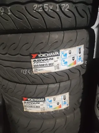 Neumáticos Yokohama Advan Neova AD08rs 205/50R15