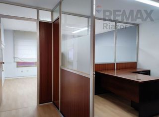 Oficina en alquiler en Cuatro Caminos - Plaza de la Cubela en Coruña (A)