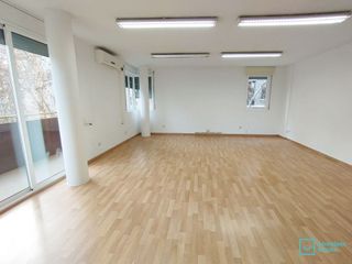 Oficina en alquiler en Les Corts en Barcelona