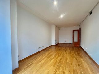 Piso en alquiler en Las Tablas en Madrid