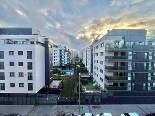 Piso en alquiler en Las Tablas en Madrid