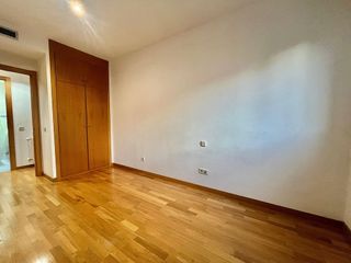 Piso en alquiler en Las Tablas en Madrid