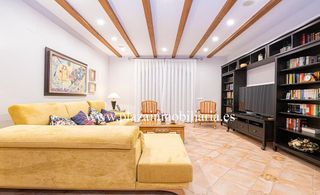 Chalet en venta en Lucena