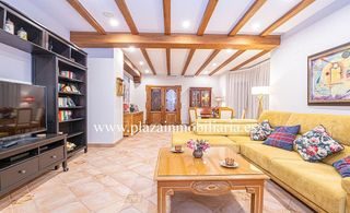 Chalet en venta en Lucena