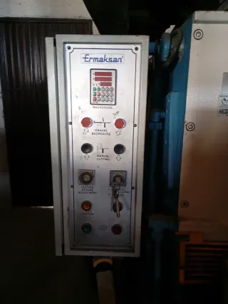 Cizalla 3m 90tn Ermaksan