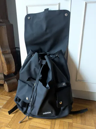 Mochila Nylon Impermeable Negra