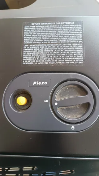 Estufa Bartolini Negra