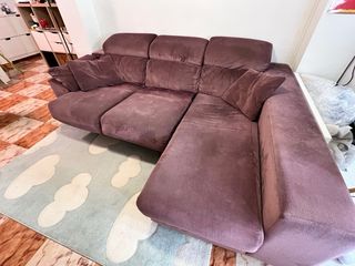 Sofá chaise longue con asientos deslizantes