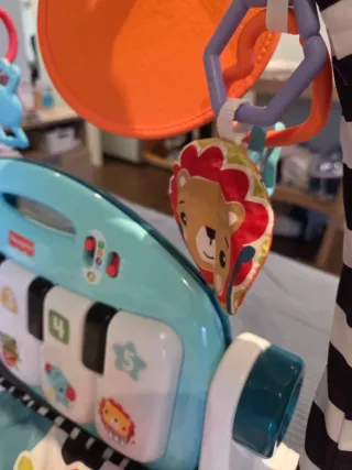 Alfombra de juegos para bebé con piano