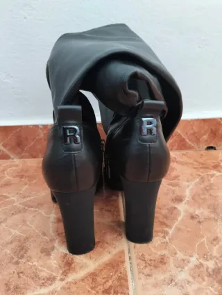 Botas altas tacón negras