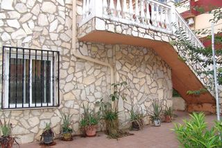 Casa adosada en venta en Linares