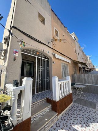 Piso en alquiler en Los Balcones - Los Altos del Edén en Torrevieja