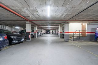 Garaje en alquiler en El Camp de l'Arpa del Clot en Barcelona