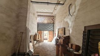 Local comercial en alquiler en Universidad - Los Lirios en Logroño