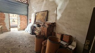 Local comercial en alquiler en Universidad - Los Lirios en Logroño