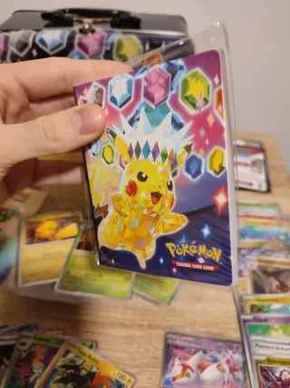 Maletín Coleccionista Pokémon Otoño 2024 Toñito B.