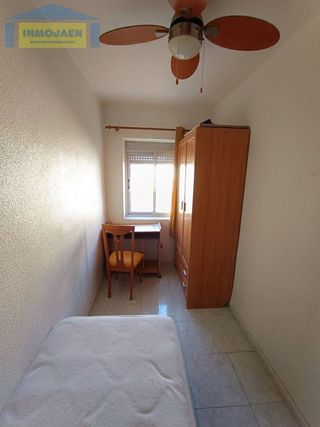 Piso en alquiler en Peñamefecit - Avda Barcelona en Jaén