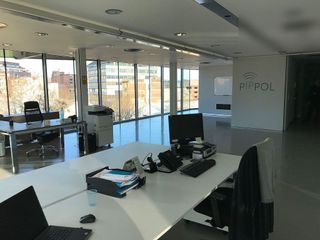 Oficina en alquiler en El Parc i la Llacuna del Poblenou en Barcelona