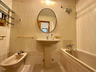 Piso en alquiler en Castillejos en Madrid