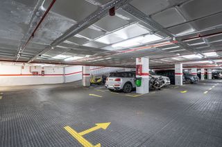 Garaje en alquiler en L'Antiga Esquerra de l'Eixample en Barcelona