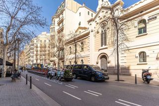 Garaje en alquiler en L'Antiga Esquerra de l'Eixample en Barcelona