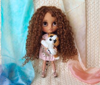 Capelli castani lunghi 3 metri