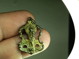 Antigua medalla Virgen del Pilar de metal ancien