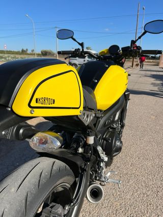 Yamaha XSR 900 Negra y Amarilla