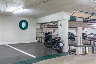 Garaje en alquiler en Les Tres Torres en Barcelona