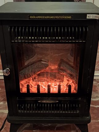 Estufa eléctrica decorativa negra