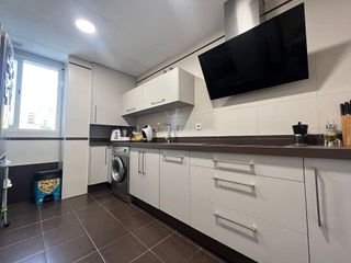 Piso en alquiler en Carlos Haya en Málaga