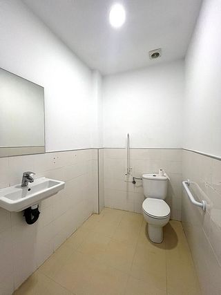 Local comercial en alquiler en Montgat