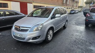 Opel Zafira 2014